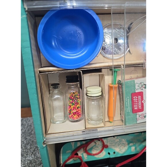 Vintage Transogram Doctor Nurse Medical Play Set Stethoscope Medicine Chest - Picture 6 of 16